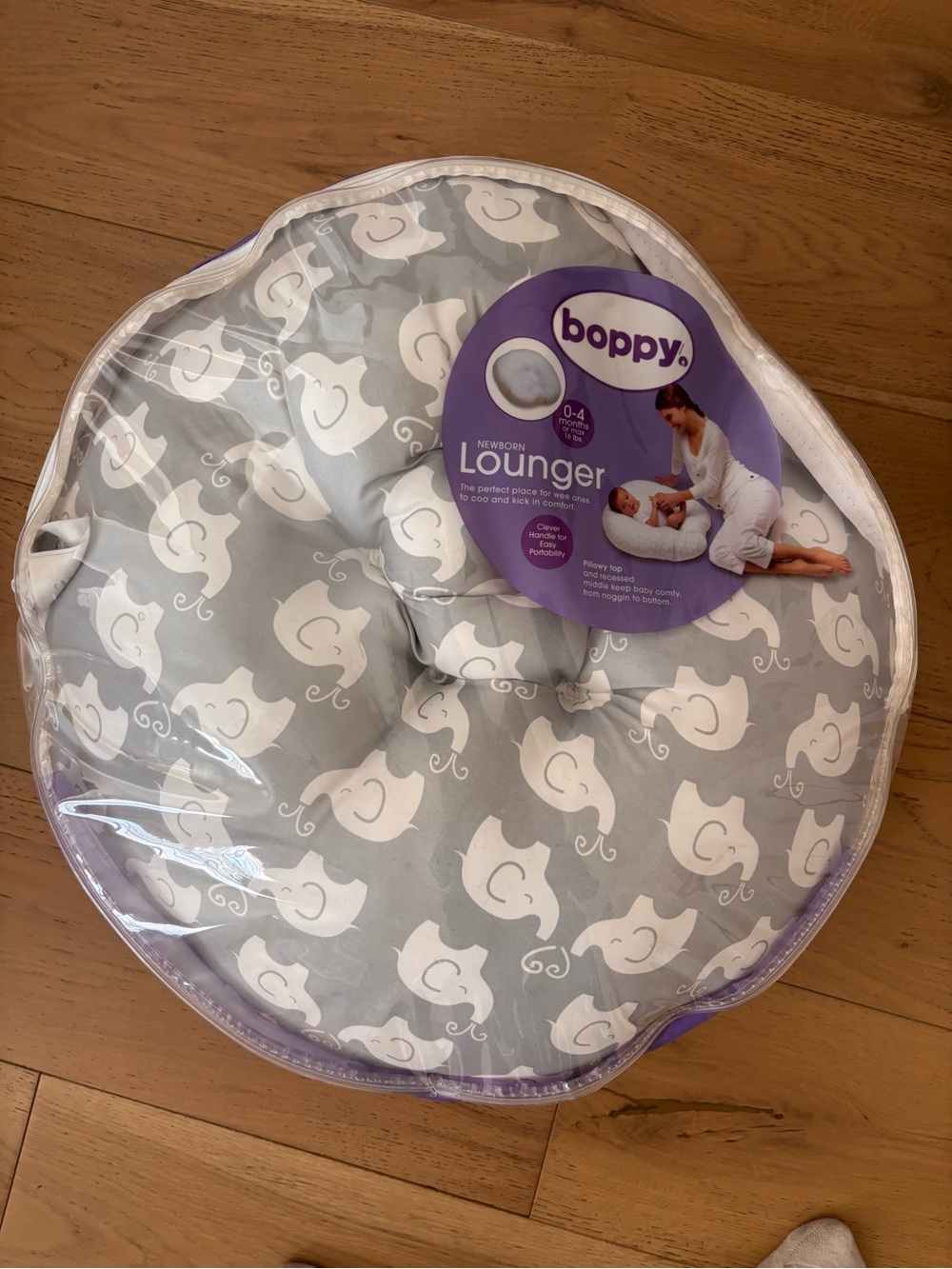 Boppy Gray and White Elephant Accent Lounger